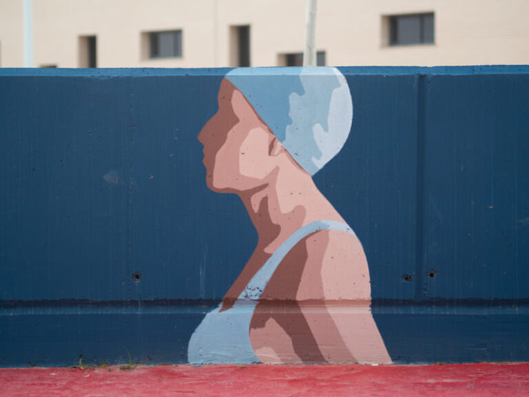 Mural pintado a mano: REWIND en Cullera