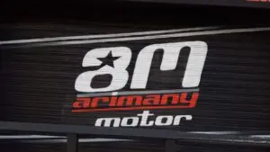 Murales: Realizamos la decoración integral de la nueva tienda de motos Arimany.