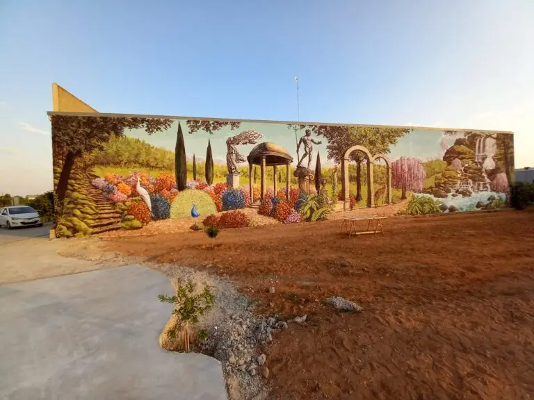 Mural en Quintanar del rey, trabajo de Carlos Perez