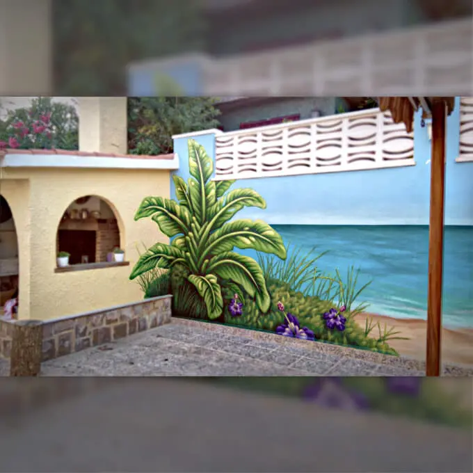 Mural (trampantojo) de estilo paisajístico.