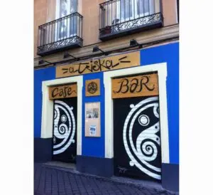 ROTULACION A MANO Y DISEÑO LOGOTIPO.