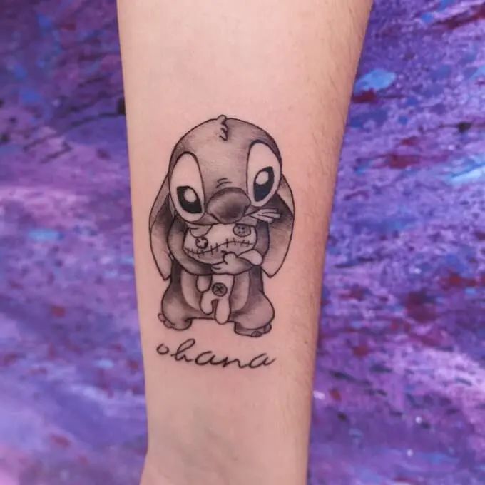 Tatuaje de Ohana (Disney), trabajo de Zima Estudio