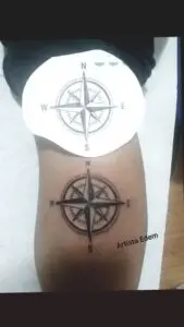 Tatuaje de la Rosa de los vientos