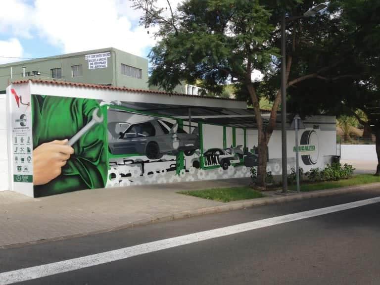 Decoración con mural para Taller Mecánico, trabajo de Airam Guerra Segura