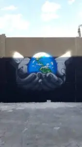 Mural: el mundo en tus manos
