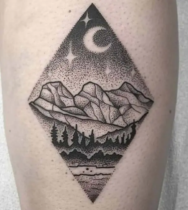 Tatuaje paisaje tipo puntillismo, trabajo de Salamanca Classic Tattoo