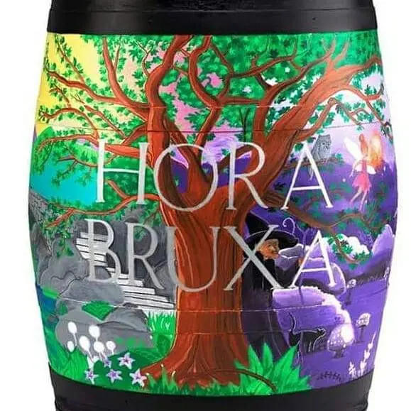 Barricas de vino pintadas a mano