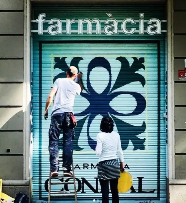 Persiana decorada a mano