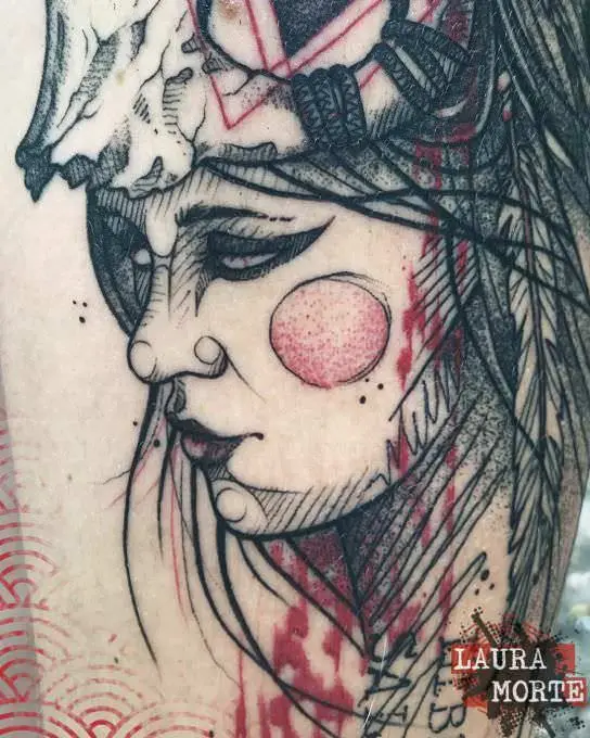 Tatuaje Trash Polka Tattoo: Mujer con calavera