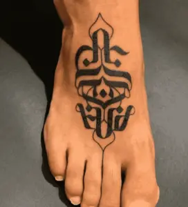 Tatuaje en el empeine