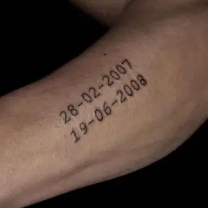 Tatuaje de fecha