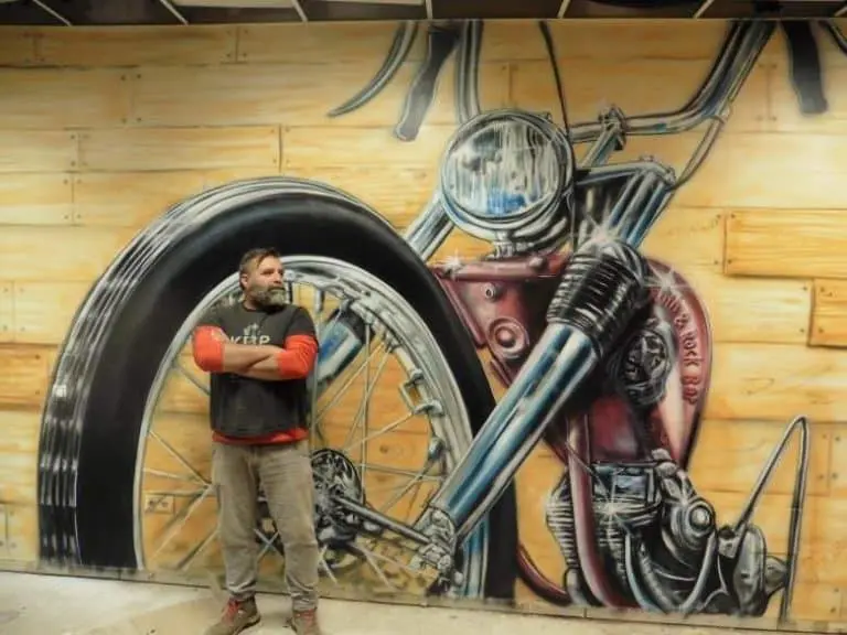 Mural Bar