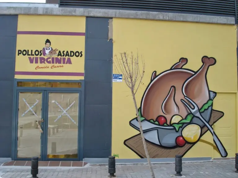 Graffiti decorativo para asador de pollos, trabajo de Masmural