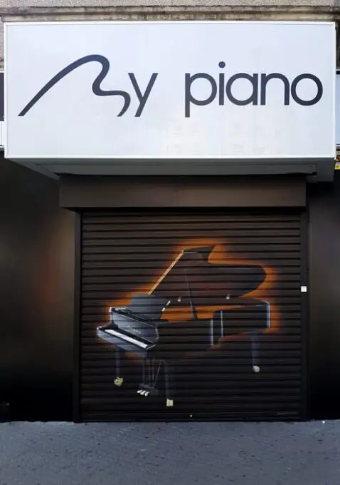 Graffiti sobre Persianas Comerciales