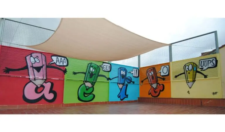 Graffiti en un patio interior, trabajo de Tuttigraffiti