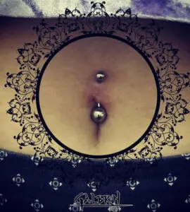 Piercing en el ombligo