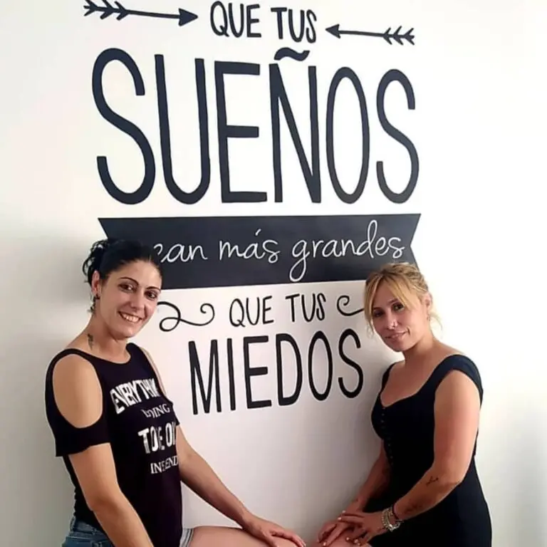 Rotulación hecha a mano en Tudela