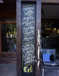 Rotulación a mano de cartelería