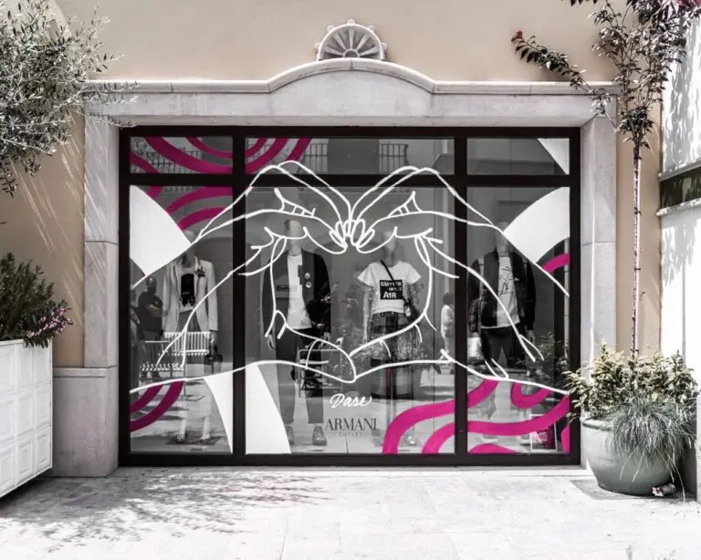 Rotulación a mano del escaparate Armani en Barcelona