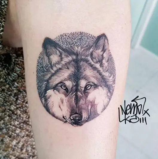 Tatuajes Lobo, trabajo de Nautilus Tattoo Gallery Vallekas
