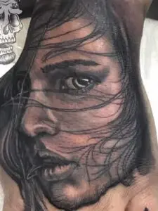 Black and grey Tattoo Realista