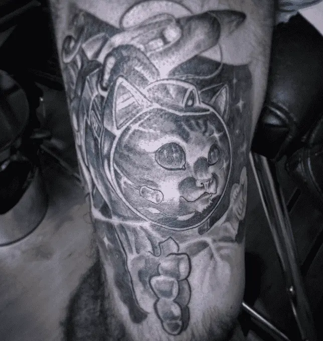 Tatuaje de gato, trabajo de El Chorro Arts