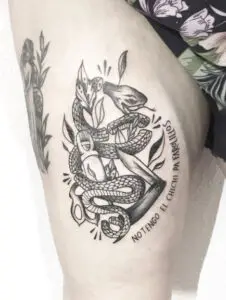 Tatuaje new school serpiente: «no tengo el chichi para farolillos»