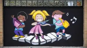 Trabajo de decoración con mural para escuela de baile