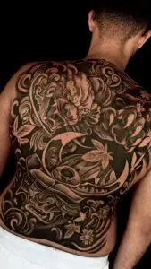 Espalda completa de estilo japonés