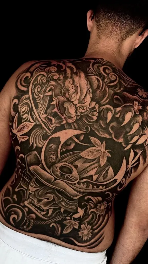 Espalda completa de estilo japonés