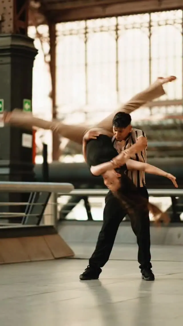 Portor de baile en pareja con Lidia en Barcelona