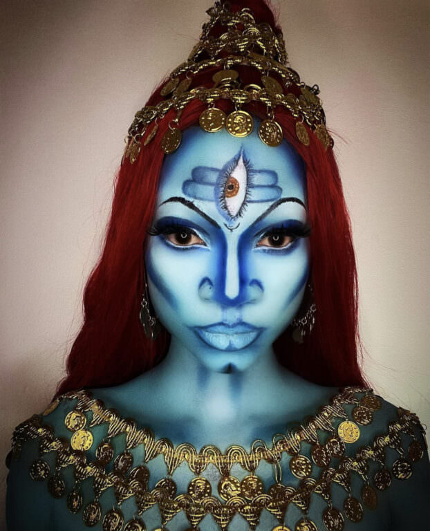 Makeup artist